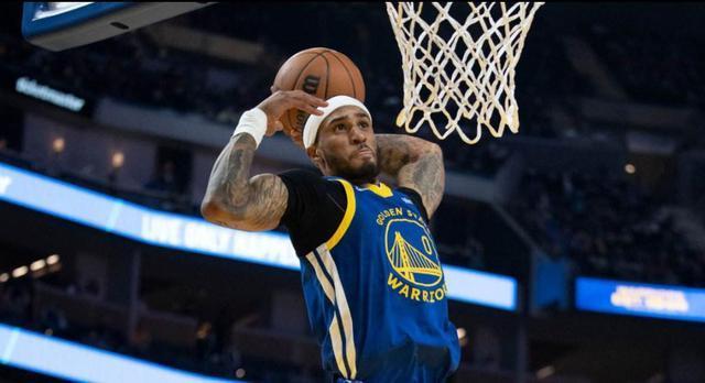 九游体育官网-德约科维奇焦点对战，科维托娃与50激战巴塞罗那分钟，出色发挥胜负难料！观众掌声雷动的简单介绍