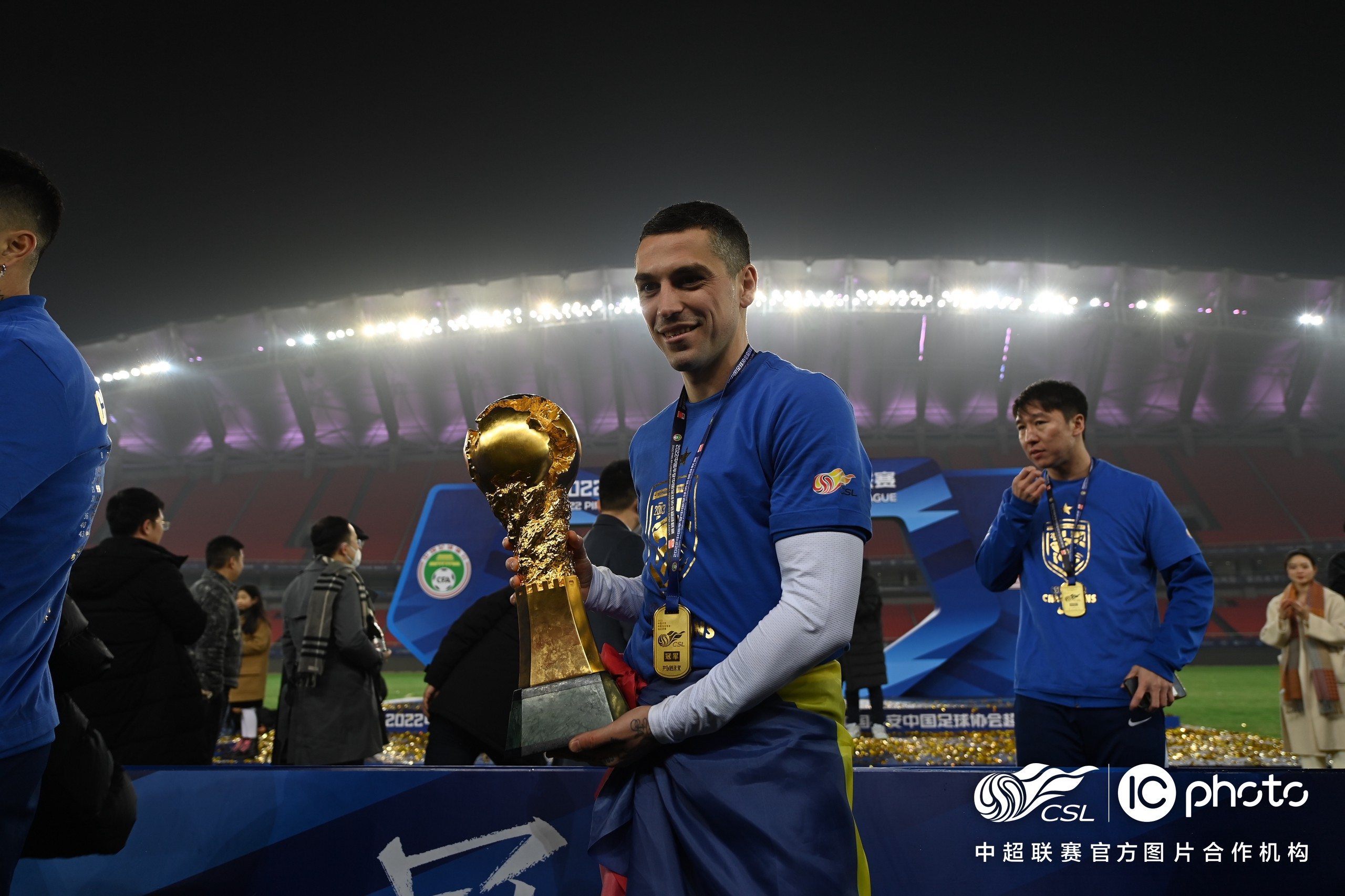 九游体育-莱比锡训练开放日；今夜临场应变引欢呼；中超在即；数据趋势出现新变化的简单介绍