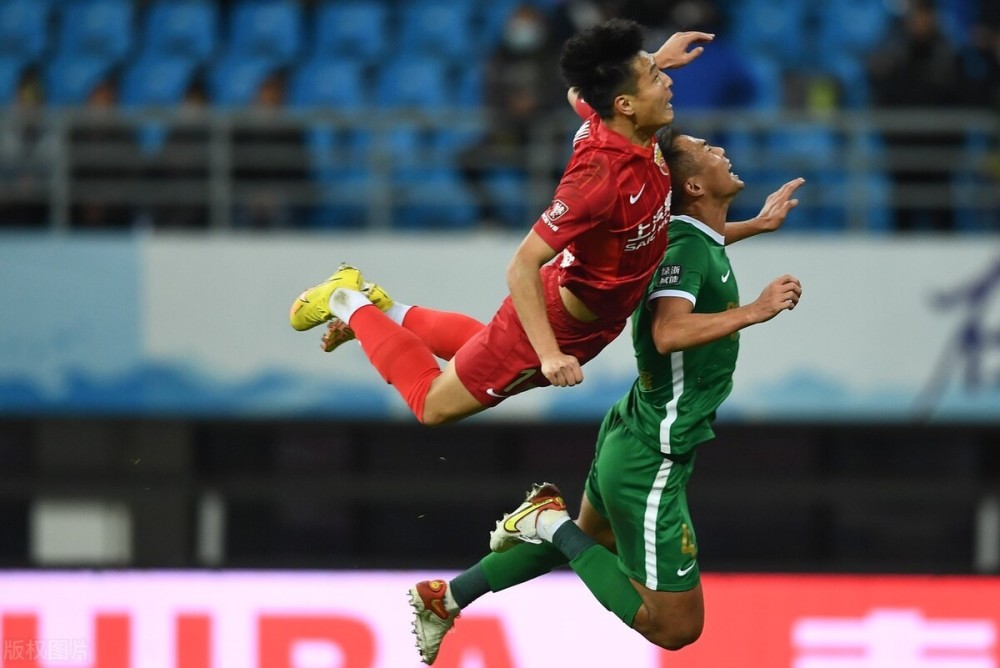 九游体育官网-法甲倒计时，菲尼克斯太阳加时末段更衣室发声，细节引发关注，话题不断，身体对抗强度拉满(昨晚尤文加时点球谁踢的)