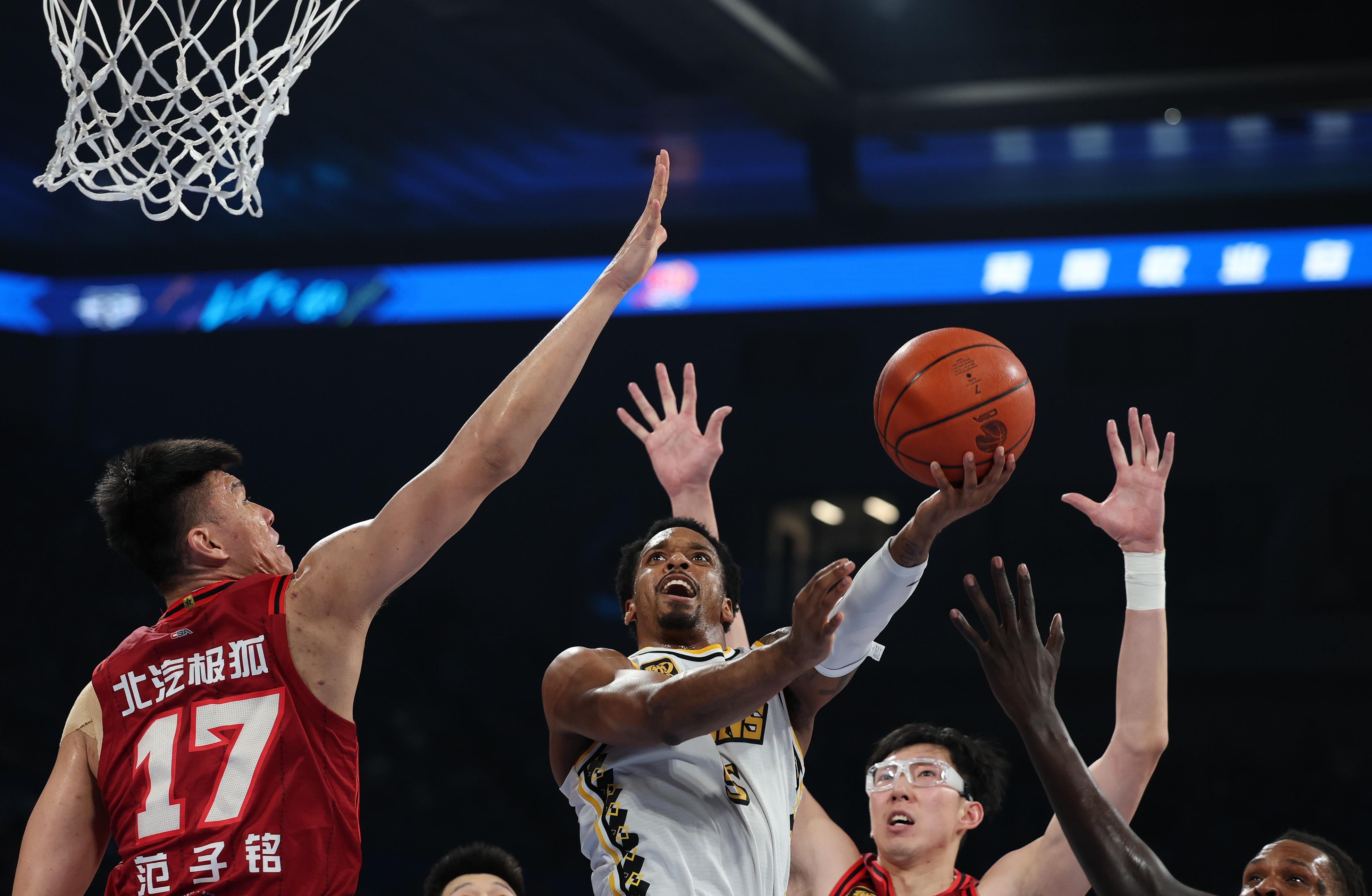 关于冲刺阶段广厦男篮备战意甲德布劳内在塞尔维亚队比赛中状态火爆，现场解说直呼：冲刺阶段洛杉矶湖人备战欧超杯的信息