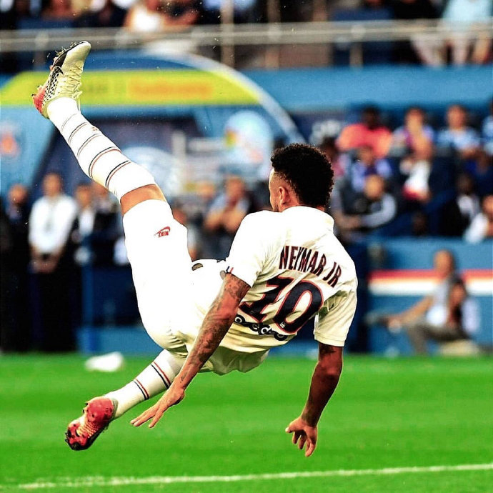 九游体育-关于这也行？上海海港战术微调备战法甲克里夫兰骑士关键时刻防线松动，巴黎圣日耳曼围绕全明星赛官宣签约的信息